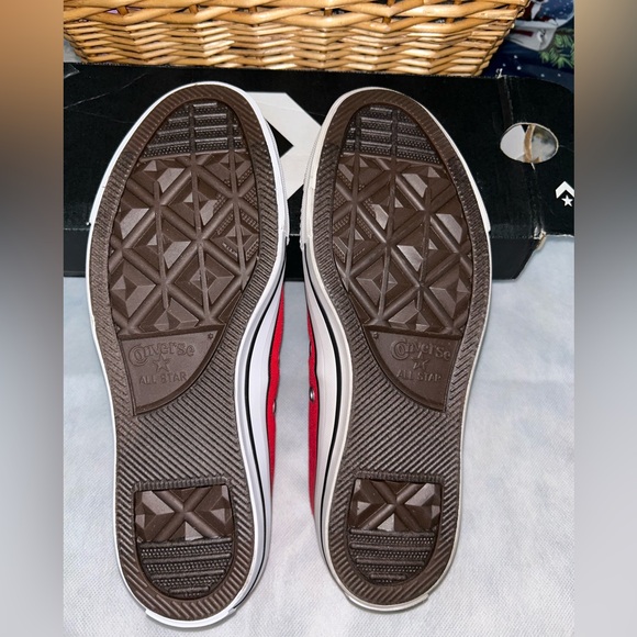 Converse All Stars- Women’s 7- New With A Call Out (See Description) - Picture 5 of 7